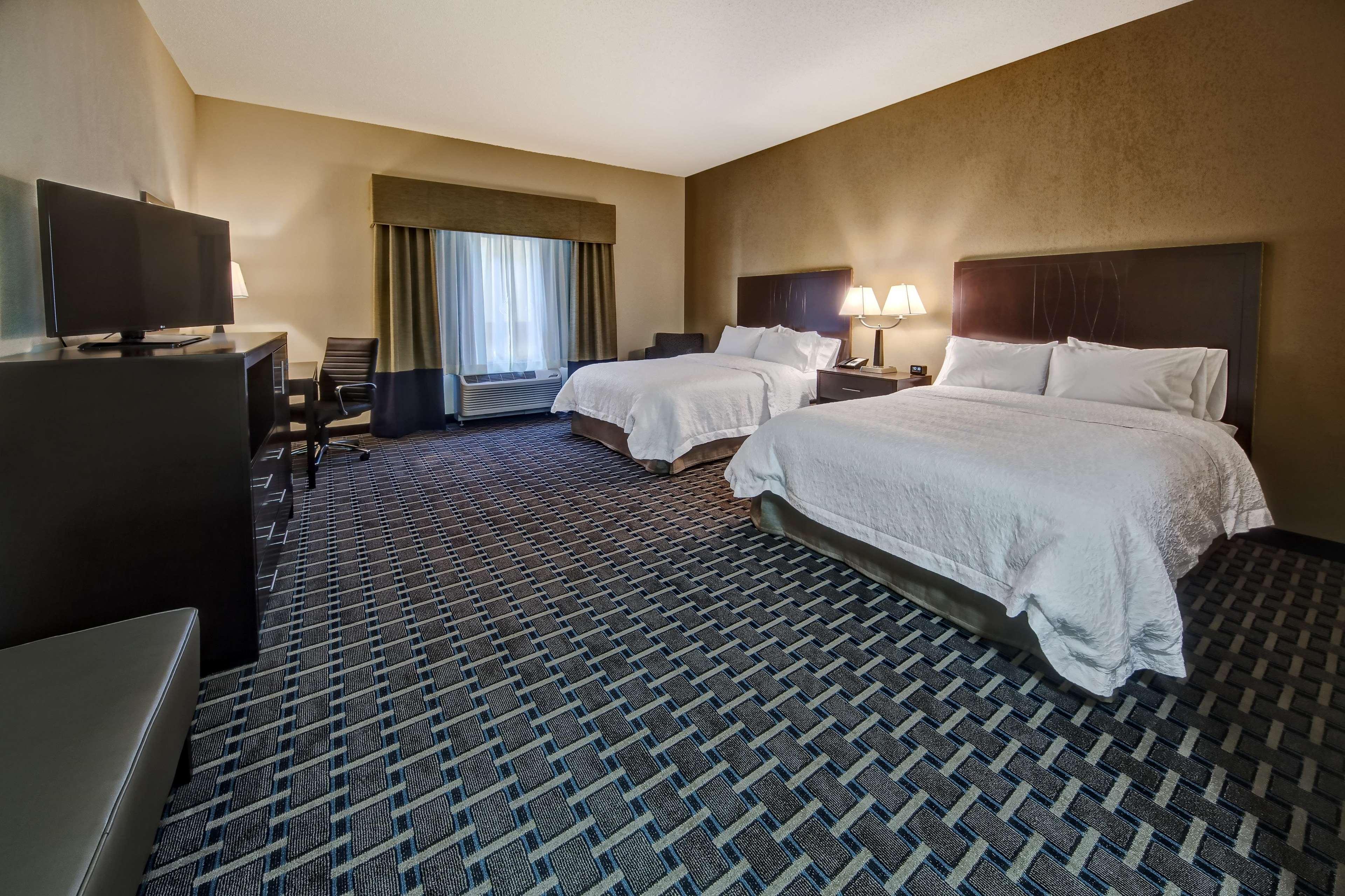 Hampton Inn Indianola エクステリア 写真