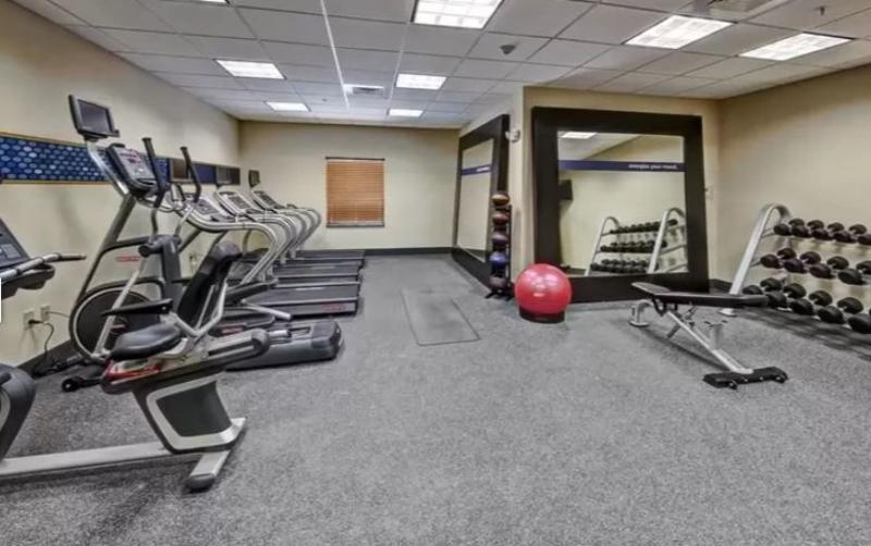 Hampton Inn Indianola エクステリア 写真